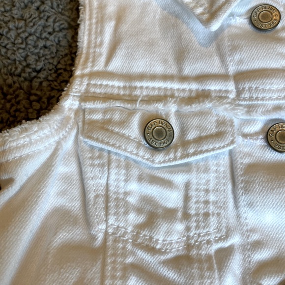 Baby gap White denim vest - Picture 2 of 4